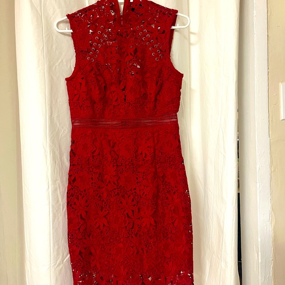 Woman dress. - Picture 1 of 4